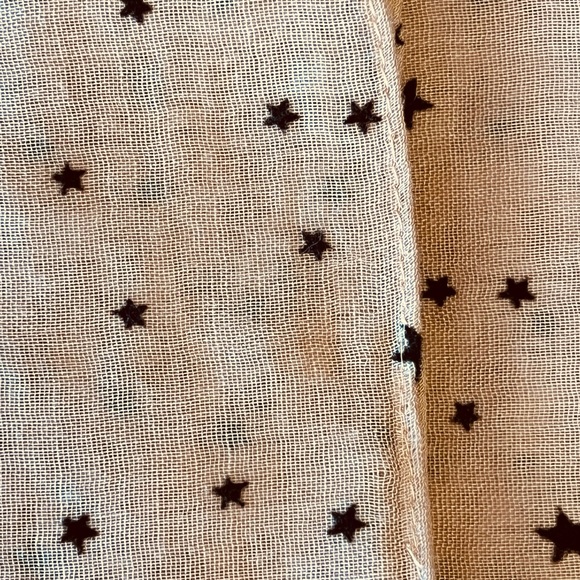 Over-sized Scarf - Picture 3 of 3